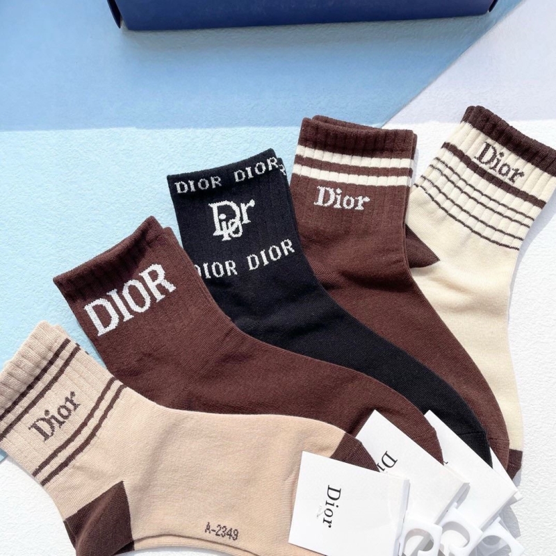 DIOR